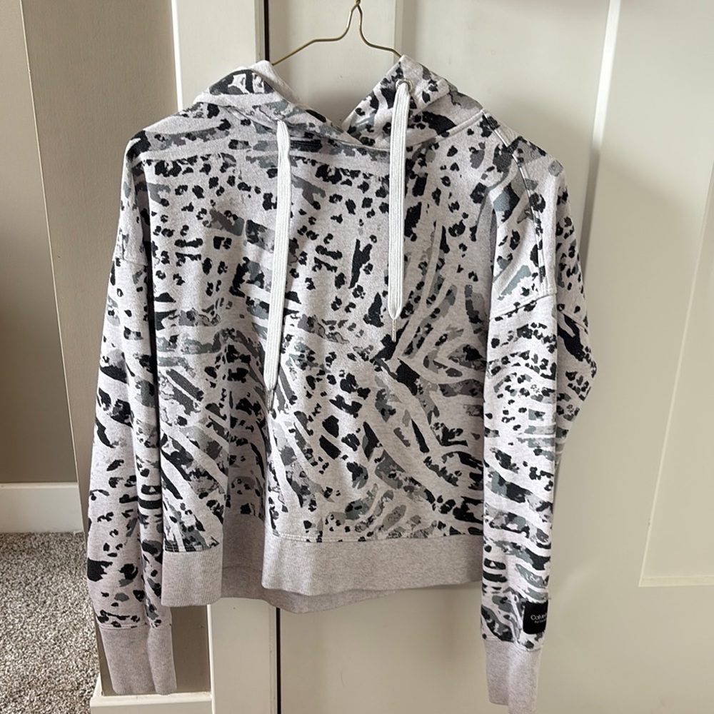 Calvin Klein Gray and Black Camo Sleeve